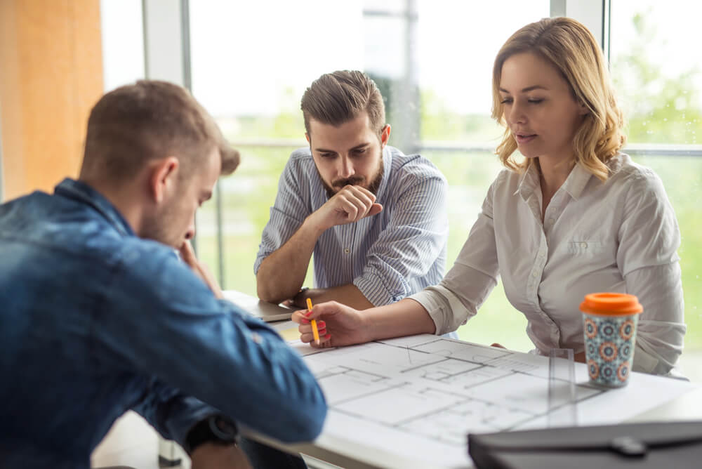 Bauträger, Generalunternehmer oder Architekt – wer baut dein Haus?
